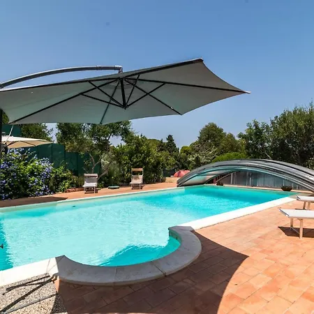 Levante & Est With Shared Pool - Happy *