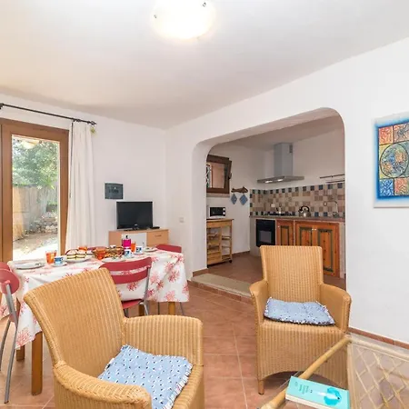 Apartment Levante & Est With Shared Pool - Happy Monte Petrosu