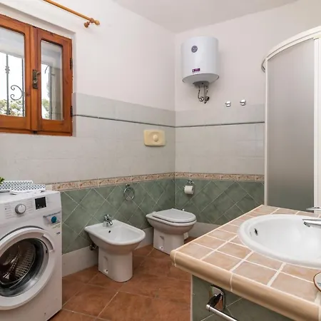 Levante & Est With Shared Pool - Happy * Monte Petrosu