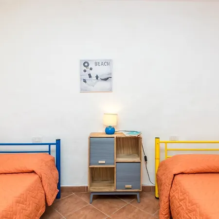 Levante & Est With Shared Pool - Happy