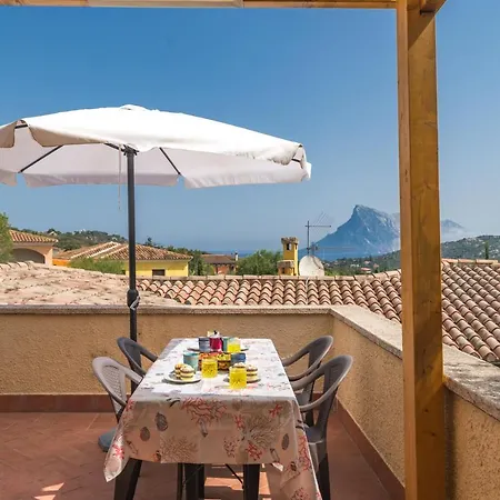 Levante & Est With Shared Pool - Happy