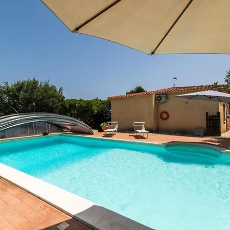 Apartment Levante & Est With Shared Pool - Happy *